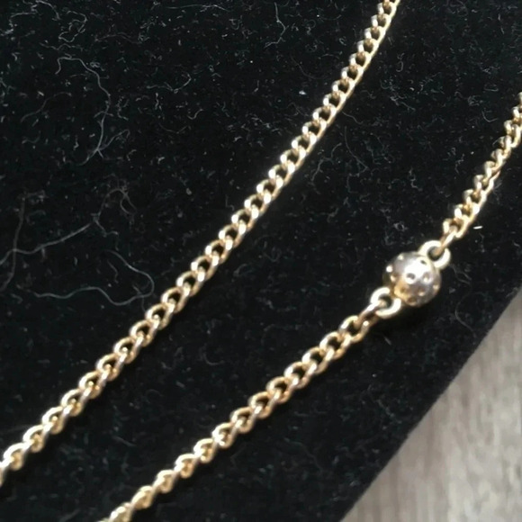 5/$25 Vintage  Goldtone Flapper Necklace - Picture 2 of 6